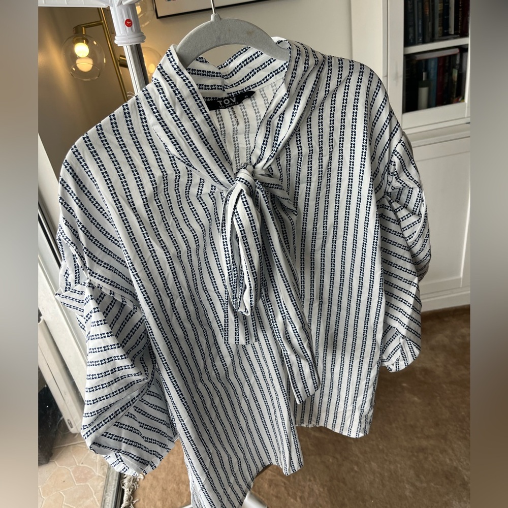 TOV Los Angeles blouse. Women’s size 40